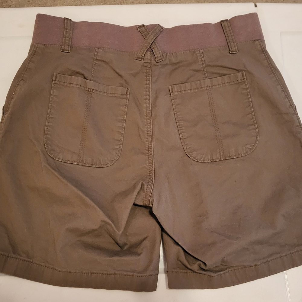 Riders by Lee Brown Women's Shorts - Picture 2 of 4